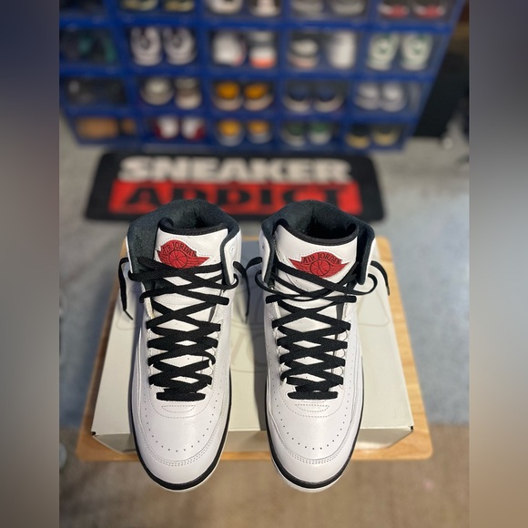 Jordan Other - Jordan 2 Retro chicago’s Sneakers in White and Black with Red Accents